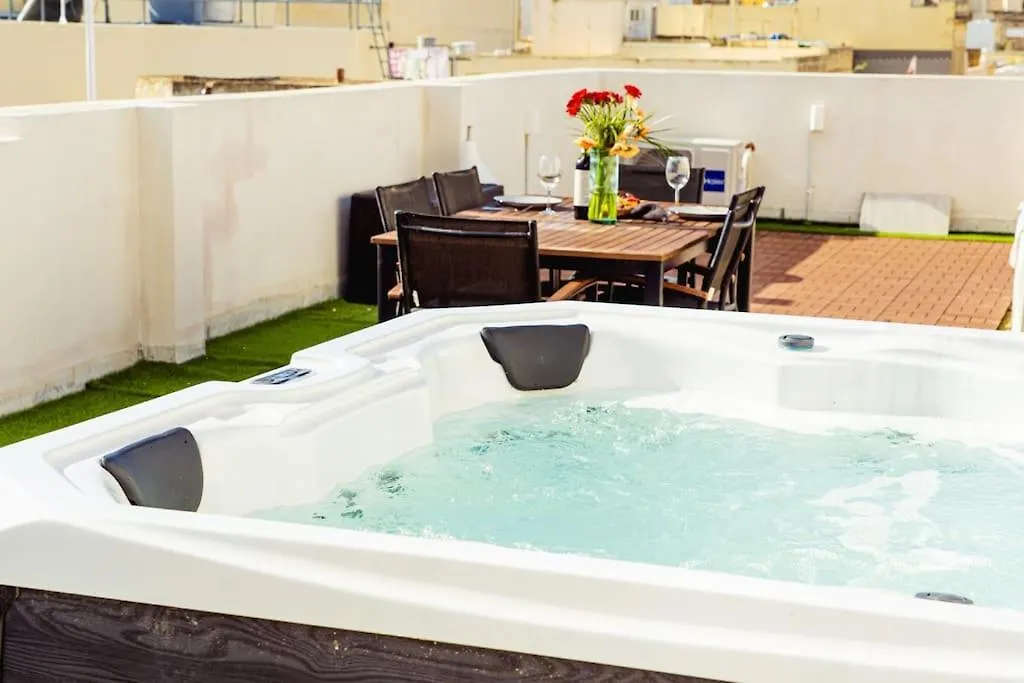 Luxury Designer Penthouse With Private Jacuzzi Apartment Sliema